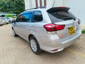 Toyota Corolla Fielder 2015 Silver