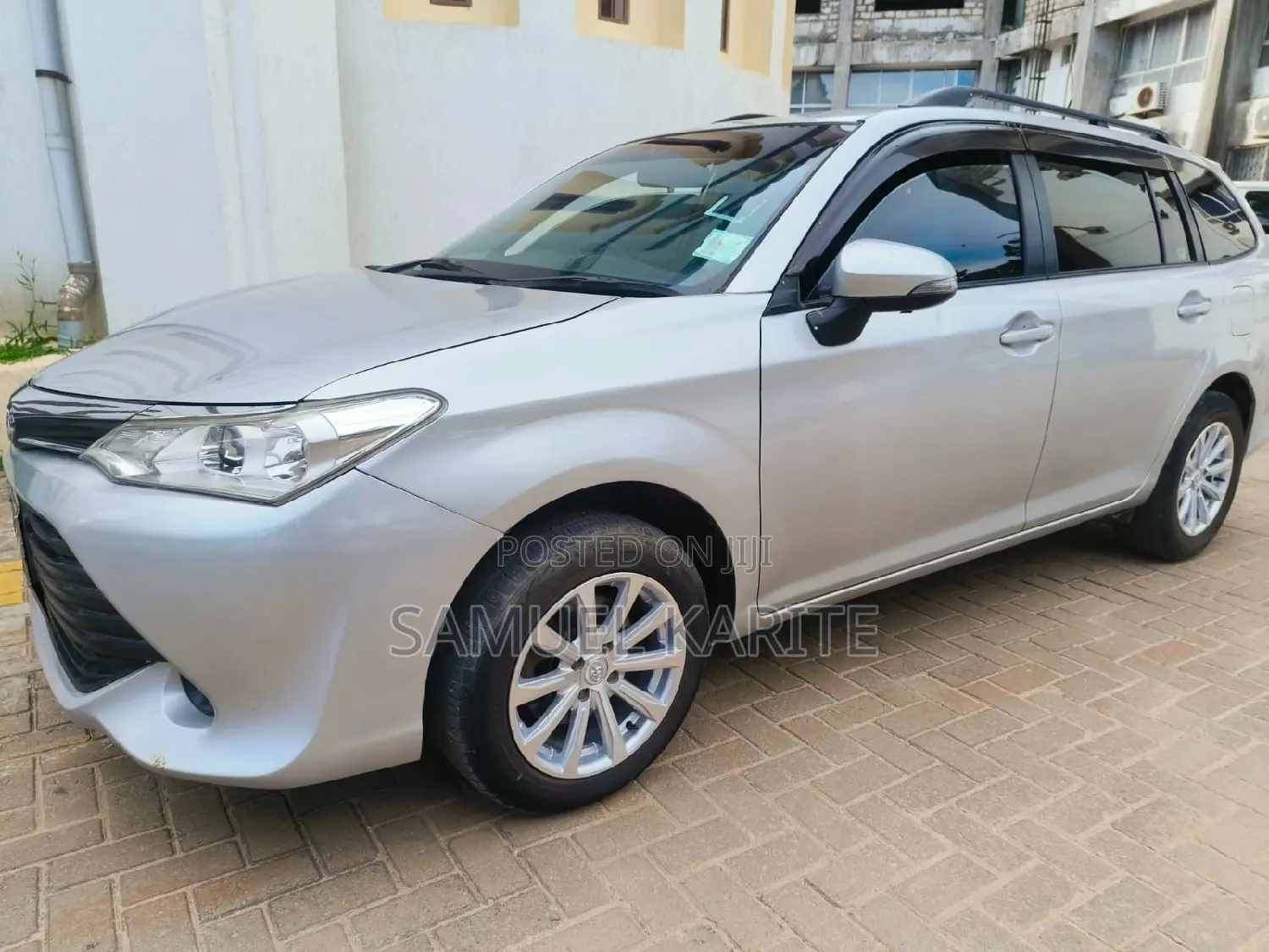 Toyota Corolla Fielder 2015 Silver