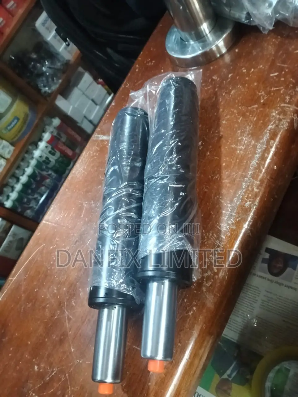 Gaslift Replacement Services for Sinking Chairs