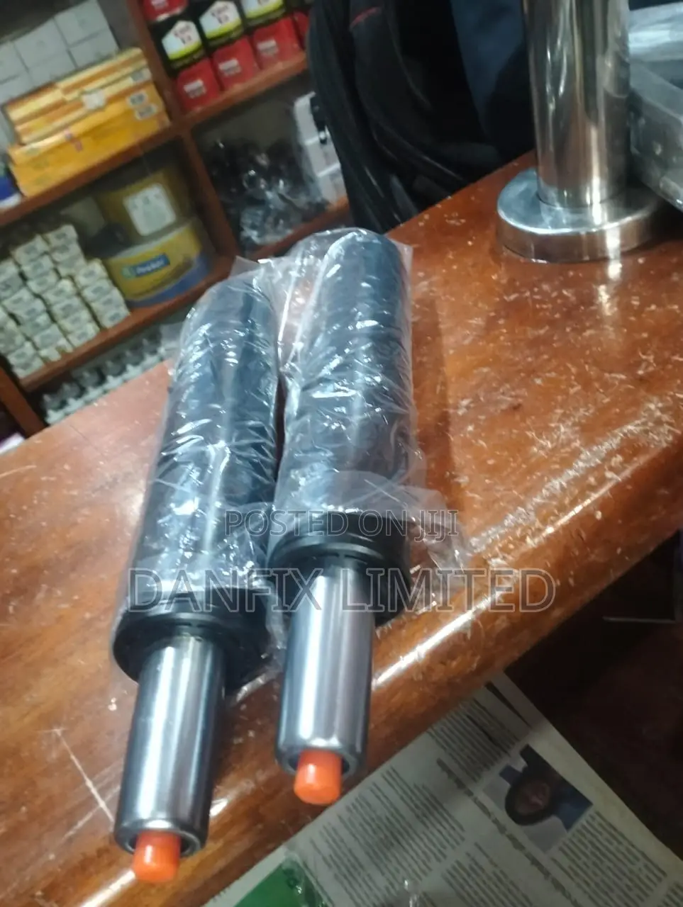 Gaslift Replacement Services for Sinking Chairs