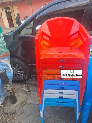 Diamond Adix Plastic Chair