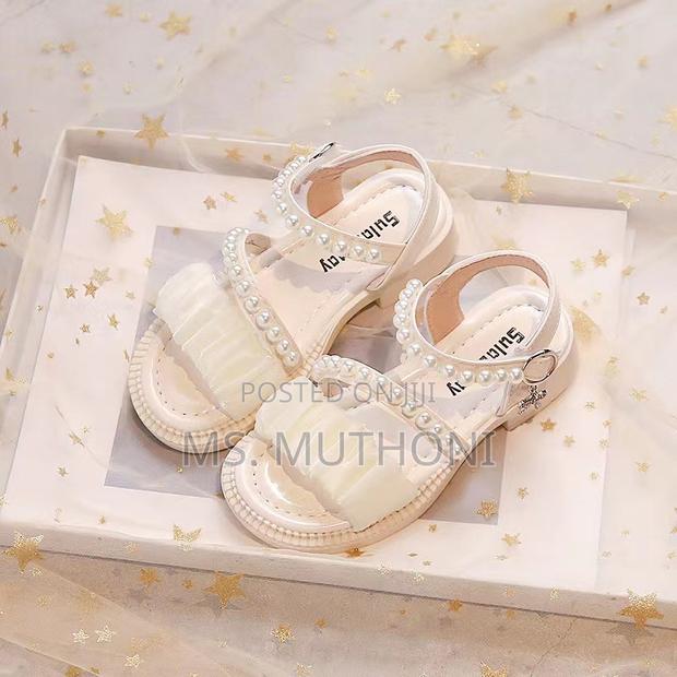 Cute Pearls Sandals* - thumbnail 2