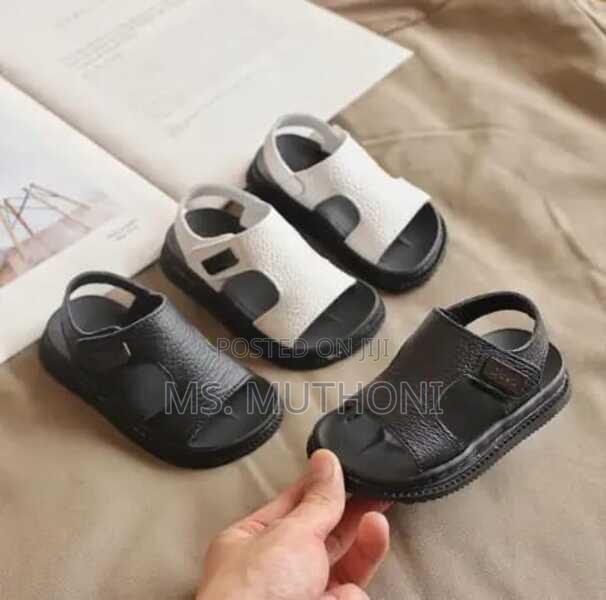 Open Sandals* - main view