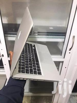 Laptop Apple MacBook Pro 4GB Intel Core i5 HDD 500GB