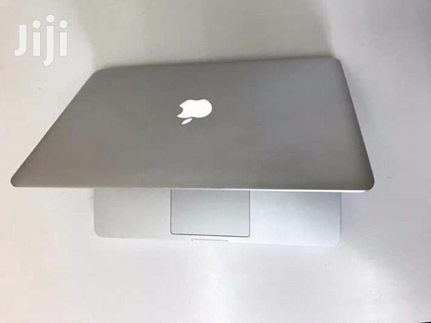 Laptop Apple MacBook Pro 4GB Intel Core I5 HDD 500GB - main view