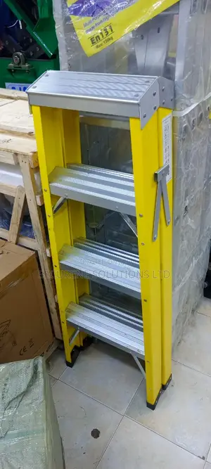 Double-Sided Fibreglass 4 Steps Ladder Heavy Duty