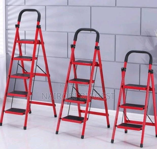 Step Ladder - main view