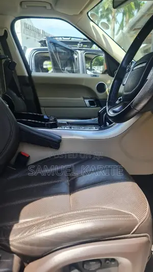 Land Rover Discovery Sport 2018 Red