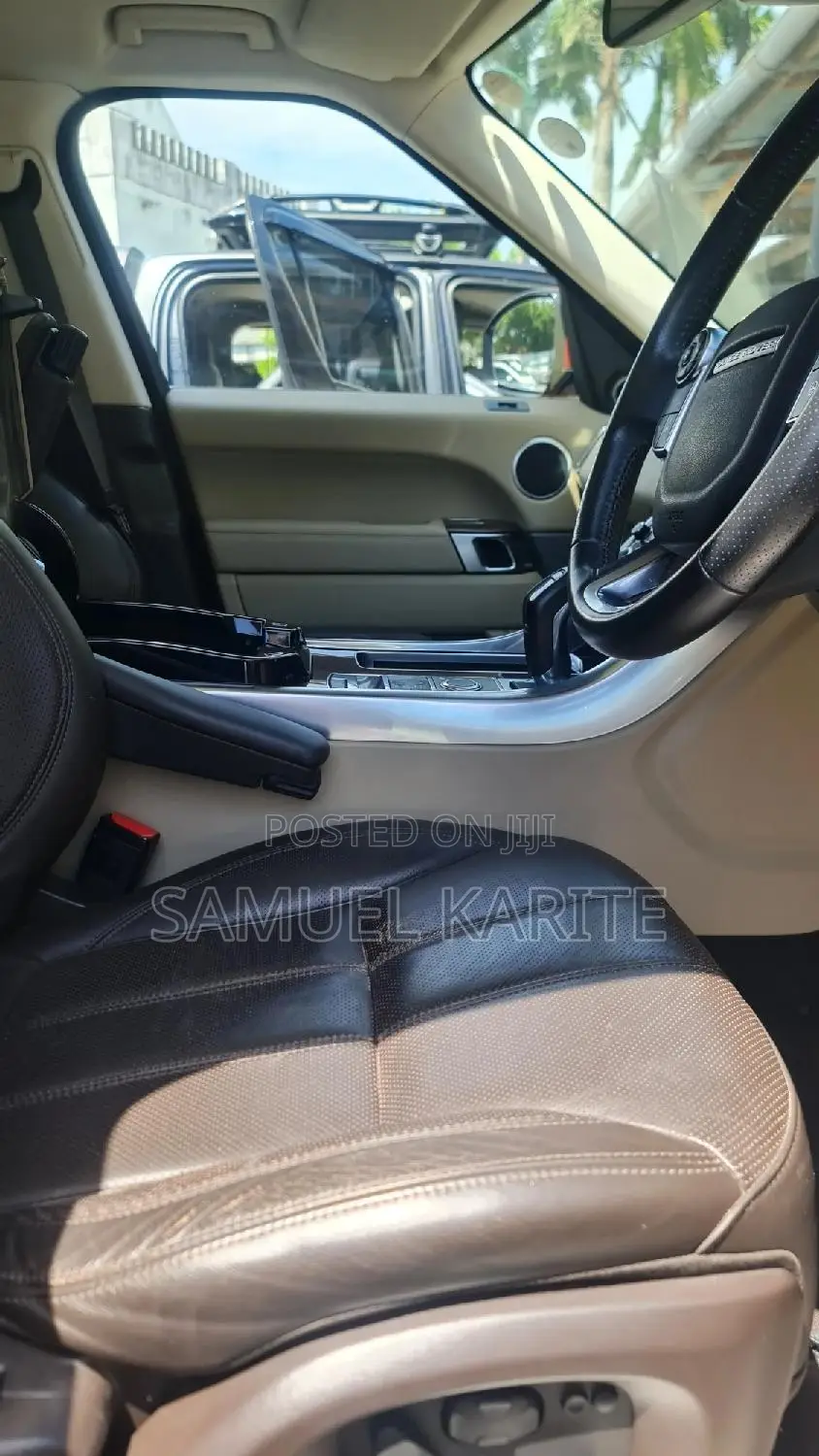 Land Rover Discovery Sport 2018 Red