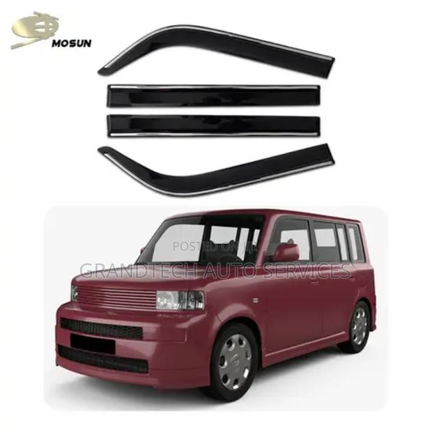 Toyota Rumion Windbreakers - main view