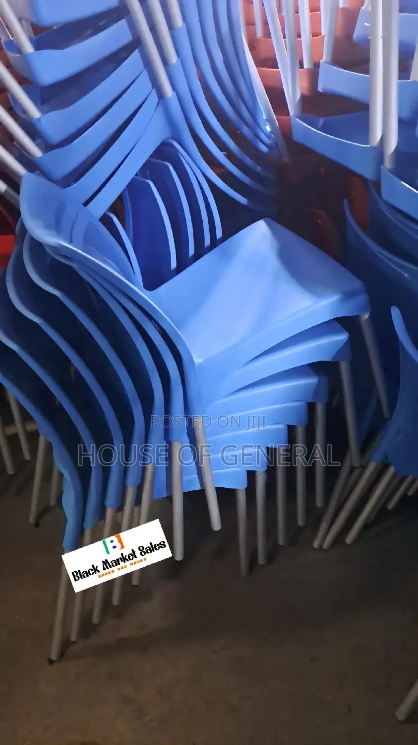 Strong Armless Plastic Chair With Metal Legs