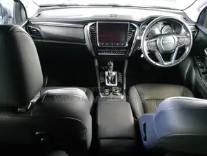 New Isuzu MU-X 2024 Green
