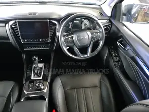New Isuzu MU-X 2024 Green