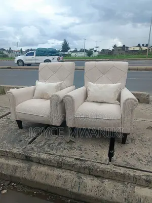 Pedicure Seats, Cream 