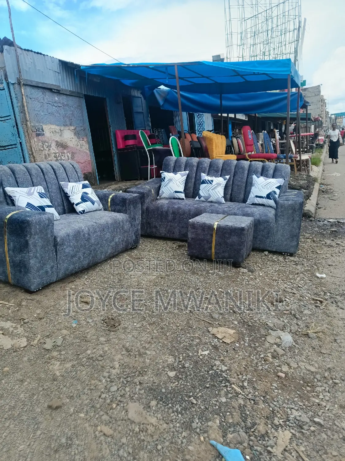 Sofa Set 5 Seater Grey and a Puff.