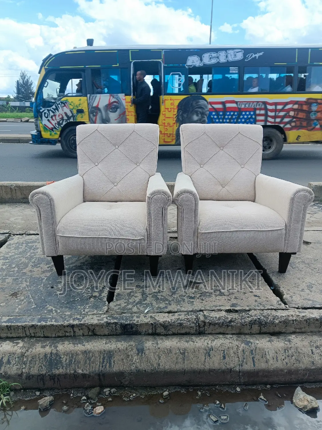 Amr Chairs or King Chairs 