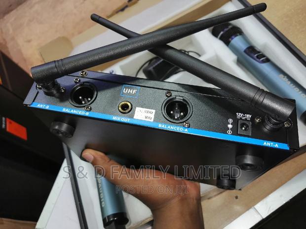 EVP Wireless Microphone - main view