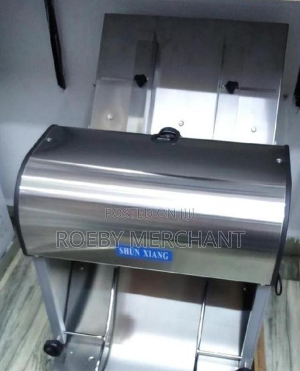Bread Slicer Machine - main view