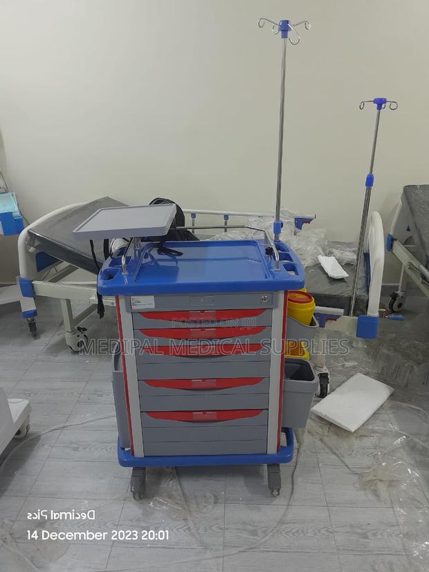 Emergency Trolley/Medicine Trolley - main view