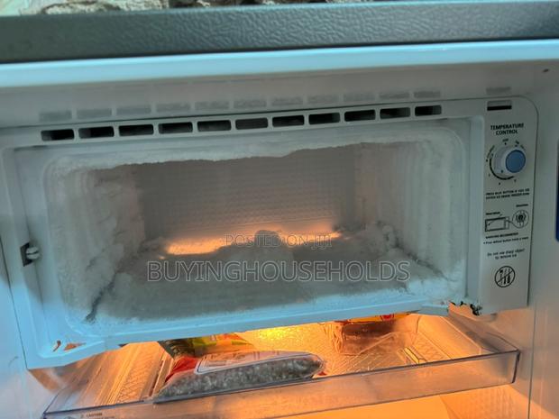 Samsung 212L Fridge - thumbnail 7