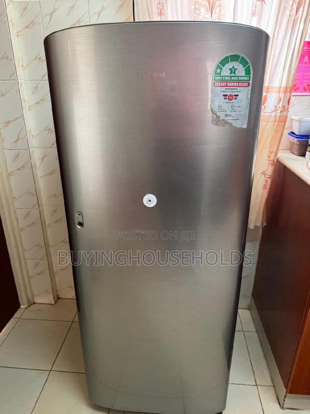 Samsung 212L Fridge - thumbnail 2