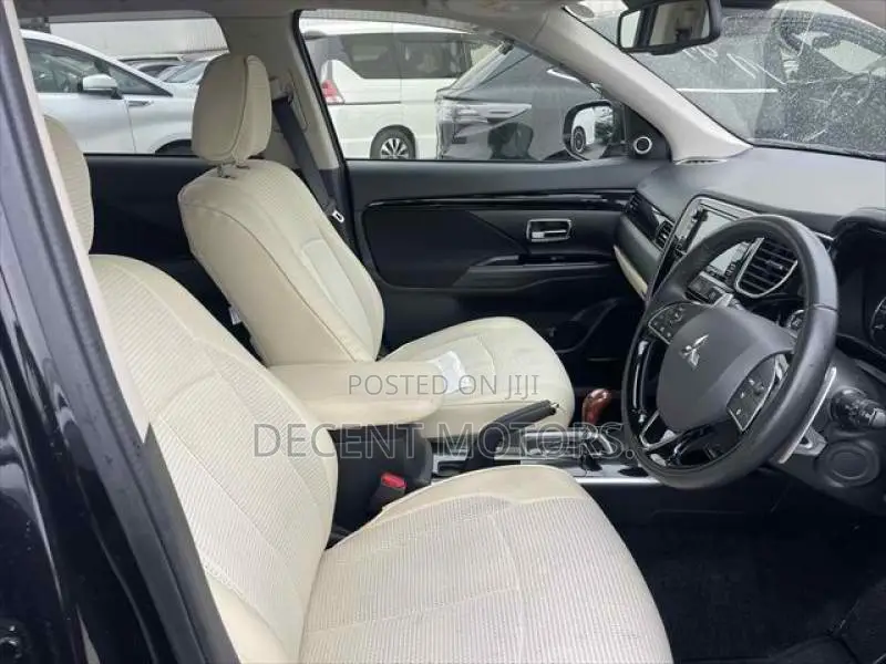 Mitsubishi Outlander ES FWD 2018 Black