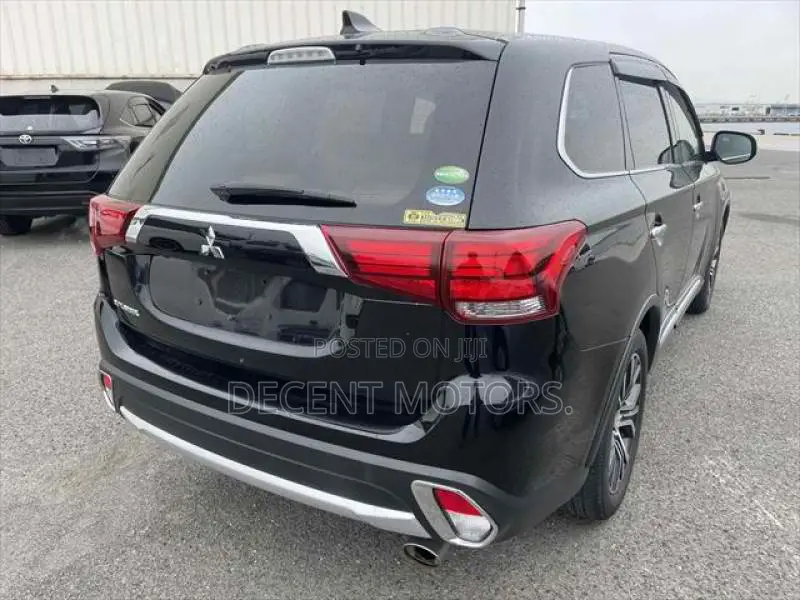 Mitsubishi Outlander ES FWD 2018 Black