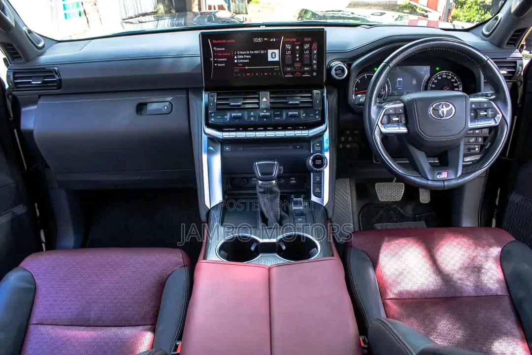 Toyota Land Cruiser 3.3 Diesel 4WD 2021 Gray