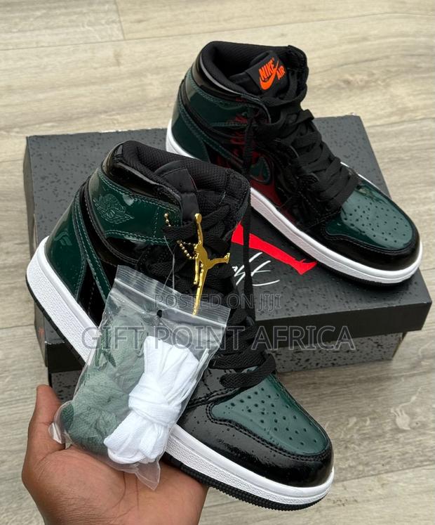 Nike Air Jordan 1 High Sneakers - thumbnail 3