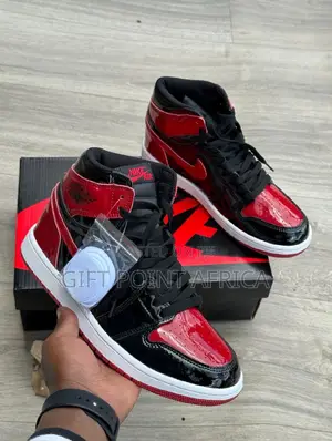 Nike Air Jordan 1 High Sneakers