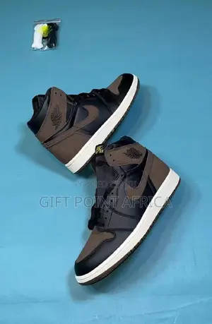 Nike Air Jordan 1 High Sneakers