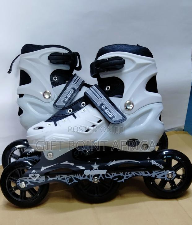 Professional Speed Three Wheel Skates - thumbnail 3
