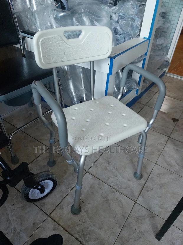 Shower Chair With Armrests and Adjustable Height**% - thumbnail 2