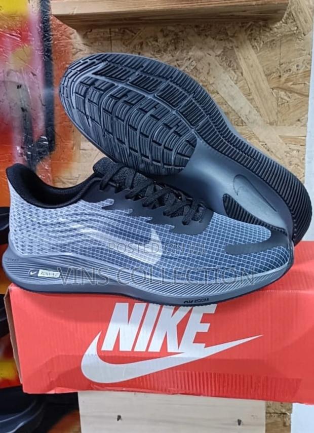 Nike Sport Shoes - thumbnail 2