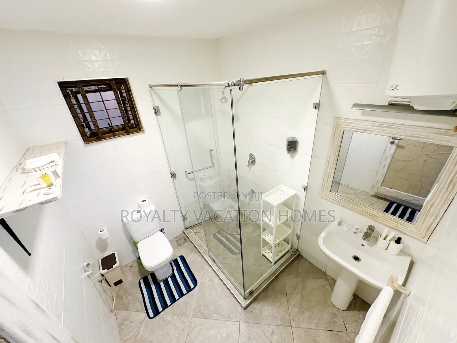 Jumeirah 1 Bedroom Beachfront Apartment- Bed and Breakfast