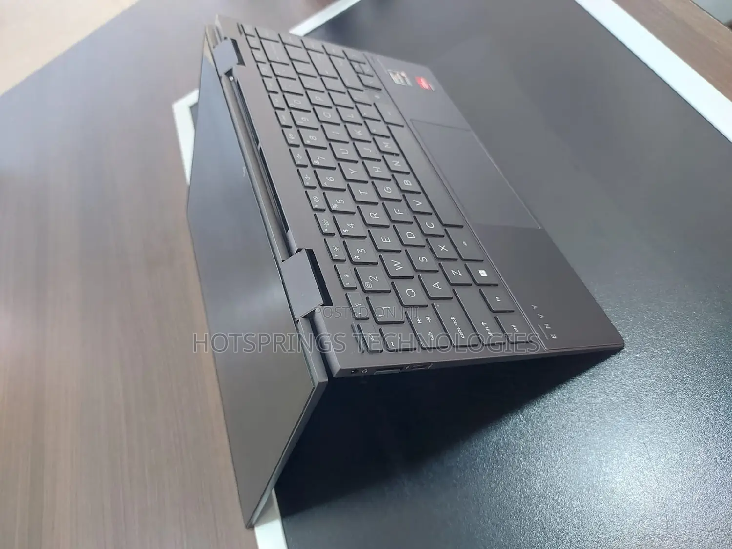 New Laptop HP Envy 13 16GB AMD Ryzen 5 SSD 512GB
