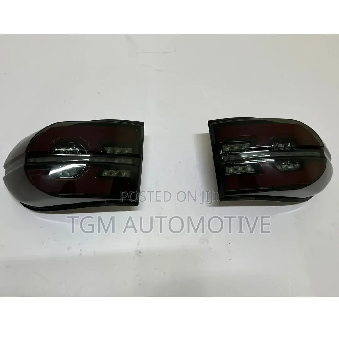 FJ Cruiser Taillight Aftermarket Smoked Set Original