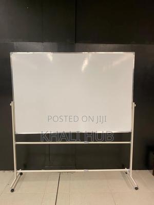 White Board White Board White Board √White Board~White Board - main view
