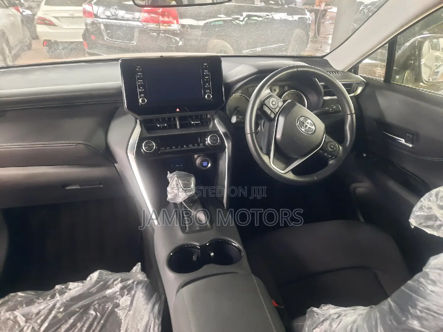 Toyota Harrier 2.0 4WD 2020 Gray
