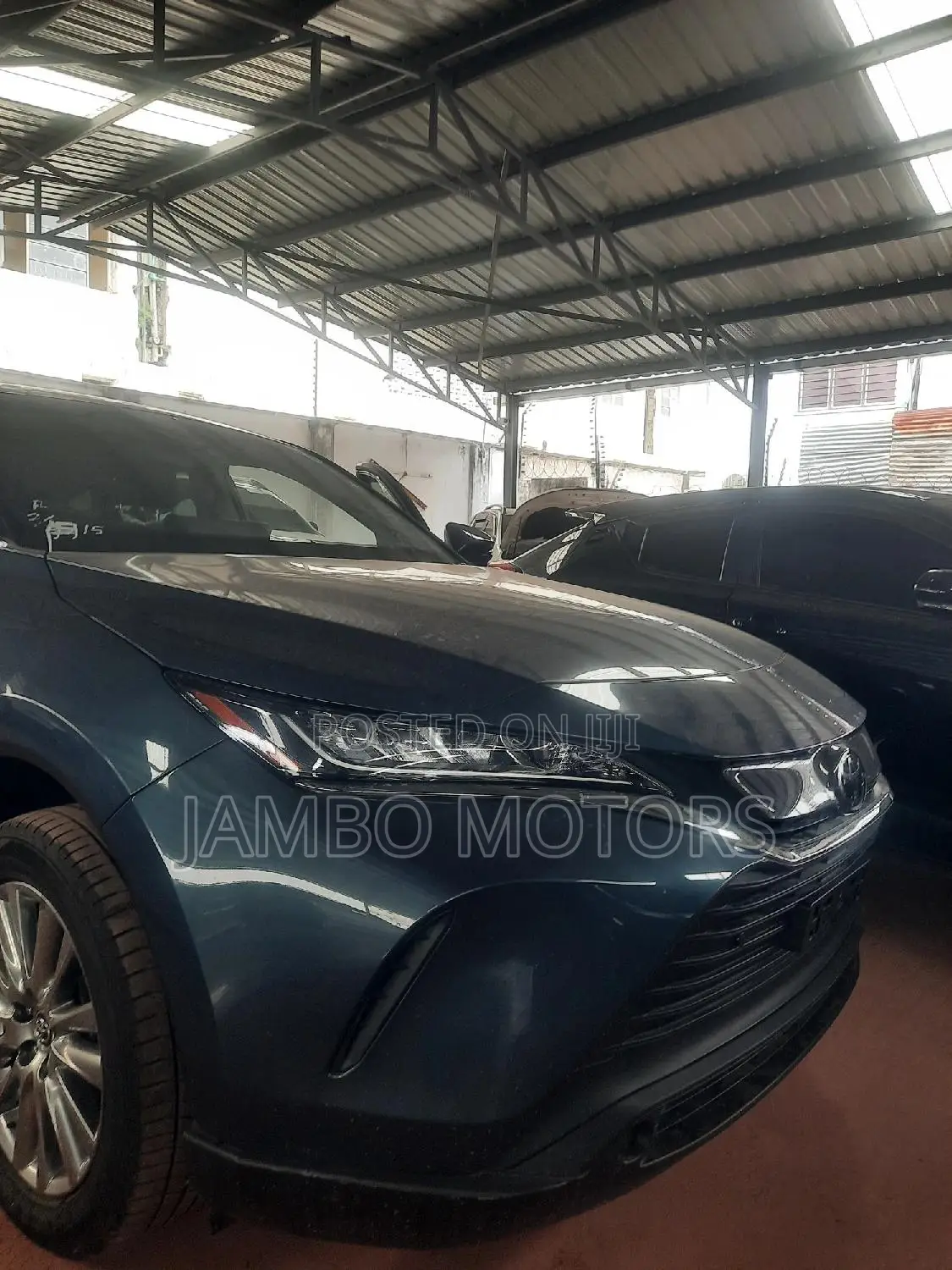 Toyota Harrier 2.0 4WD 2020 Gray