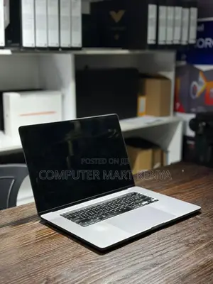 Laptop Apple MacBook Pro 2019 16GB Intel Core I7 SSD 512GB