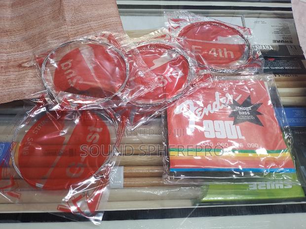 Fender 4 String Bass Guitar Strings - thumbnail 2