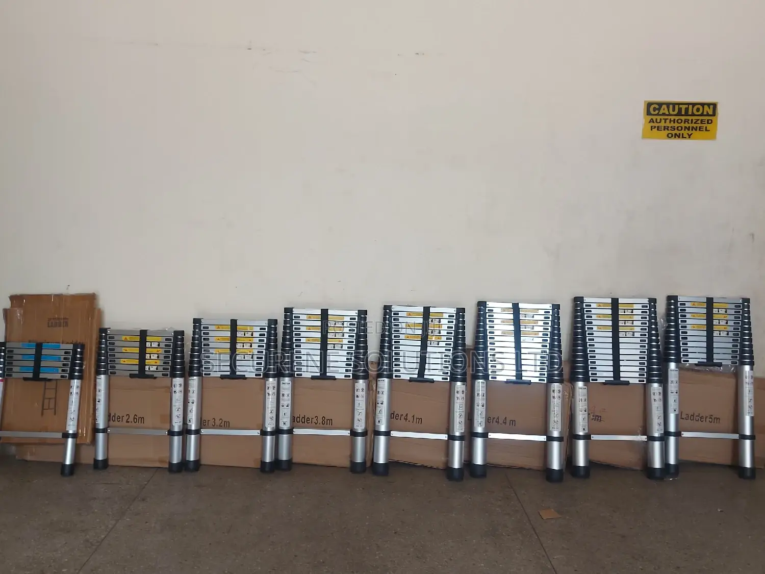 2.6m Single Telescopic Ladder