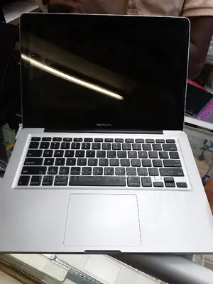 Laptop Apple MacBook Pro 8GB Intel Core I5 SSD 256GB