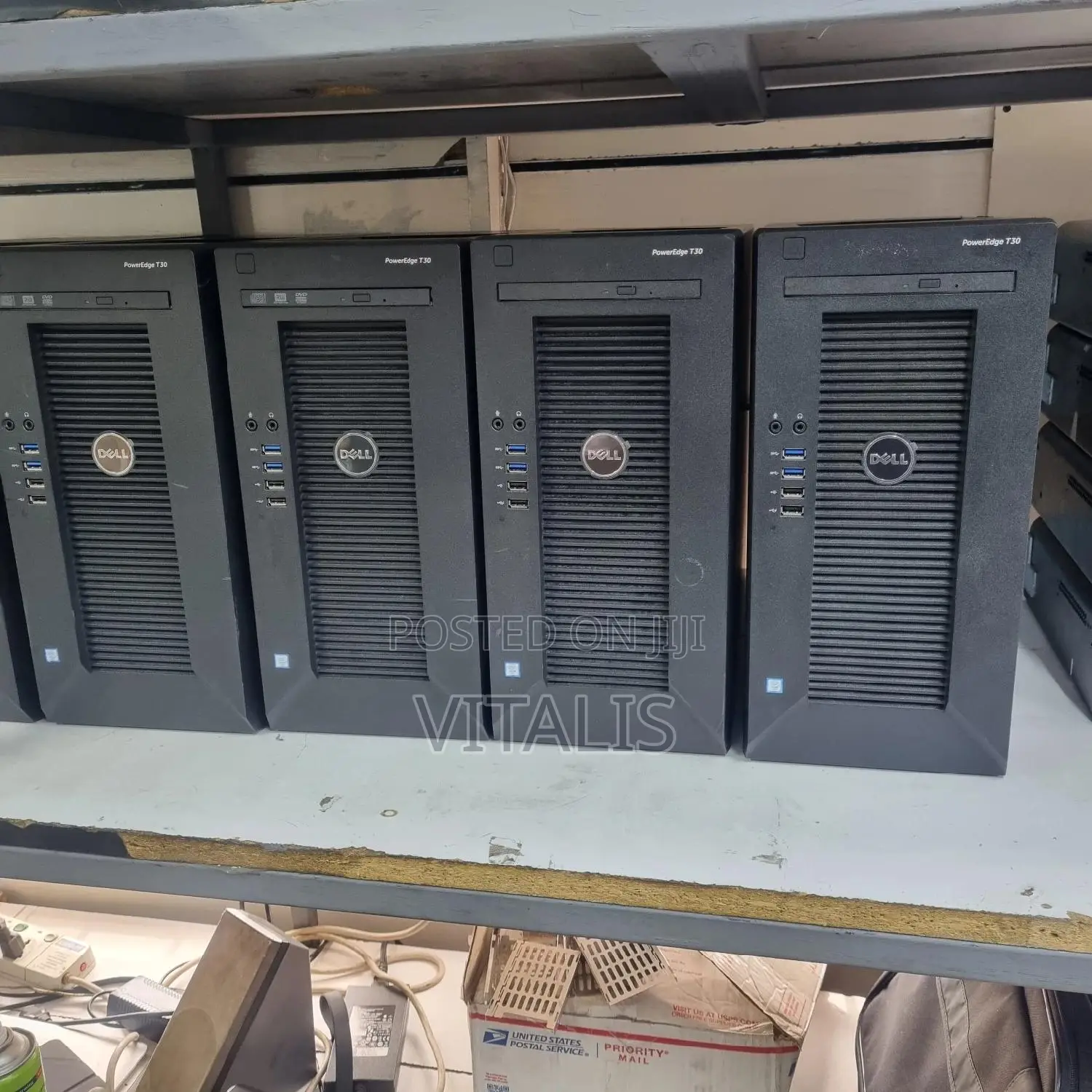 Server Dell PowerEdge T30 16GB Intel Xeon HDD+SSD 1T