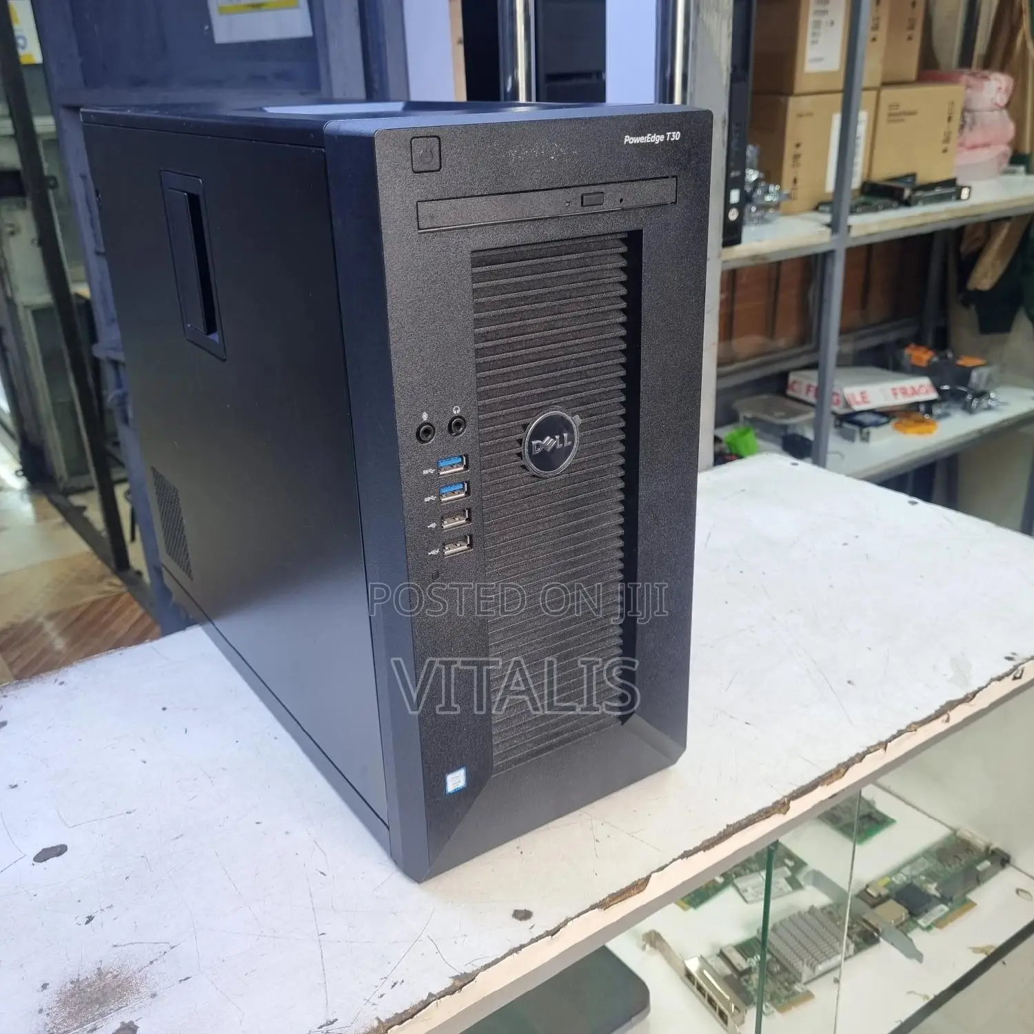Server Dell PowerEdge T30 16GB Intel Xeon HDD+SSD 1T