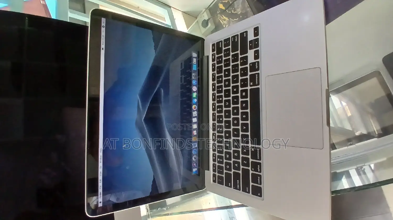 Laptop Apple MacBook Pro 8GB Intel Core I5 SSD 256GB