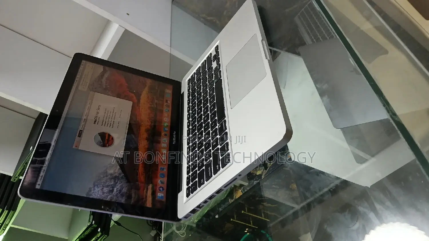 Laptop Apple MacBook Pro 8GB Intel Core I5 SSD 256GB