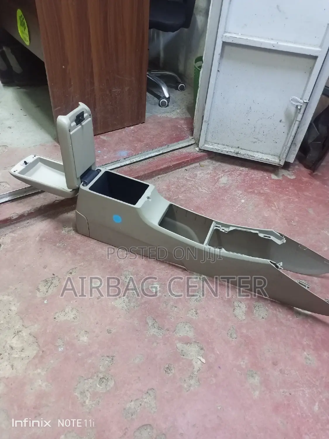 Premio/Allion 240 Arm Rest