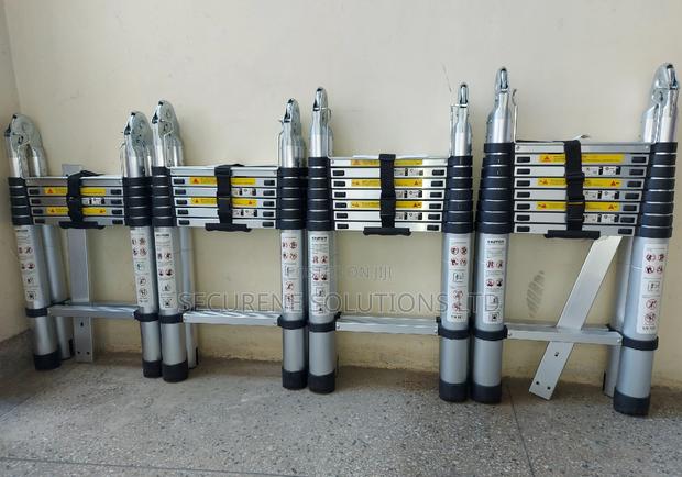 2.8m by 2.8m Aluminium Double Telescopic Ladder - thumbnail 3